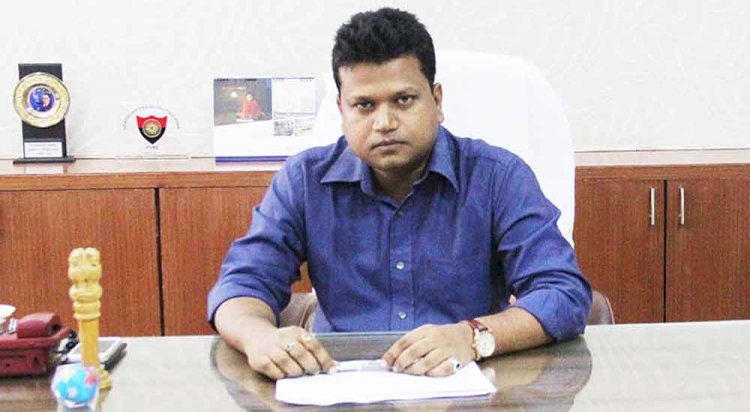 समाज के लिए बेहतर करने को उत्सुक हैं जिलाधिकारी नवल किशोर राम